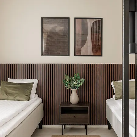 Calm Design With Balcony & Parking * ポリ